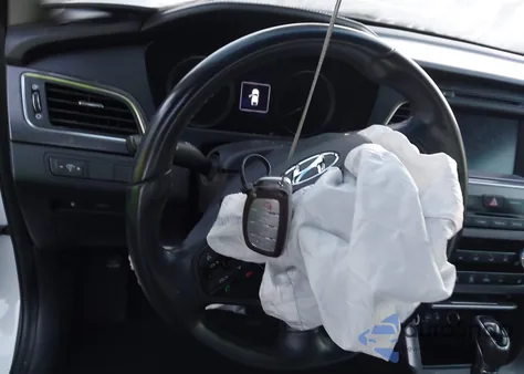 2017 Hyundai Sonata Sport z USA, uszkodzony, nr VIN 5NPE34AF2HH585010